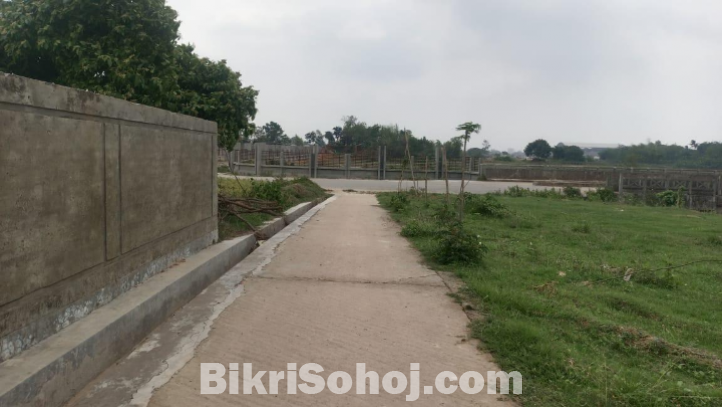 South-Facing Lakefront Plot for Sale in RAJUK Purbachal